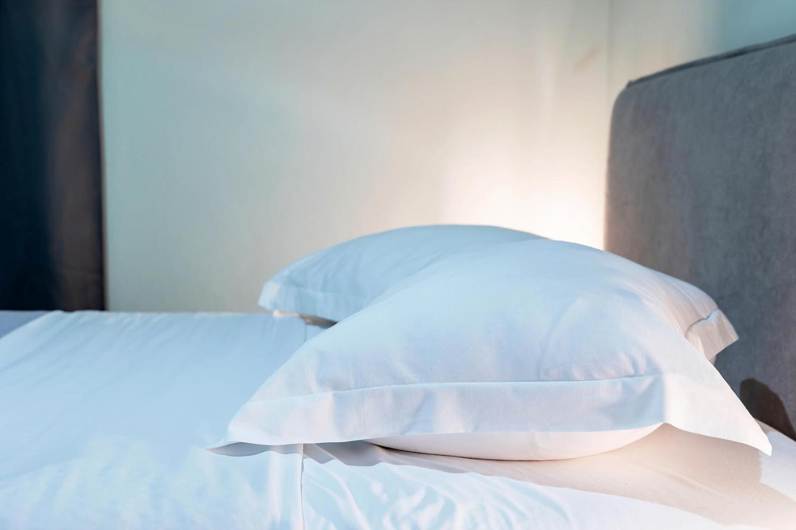 Aris123 By Smart Cozy Suites - Apartments In The Heart Of Athens - 5 Minutes From Metro - Available 24Hr ภายนอก รูปภาพ
