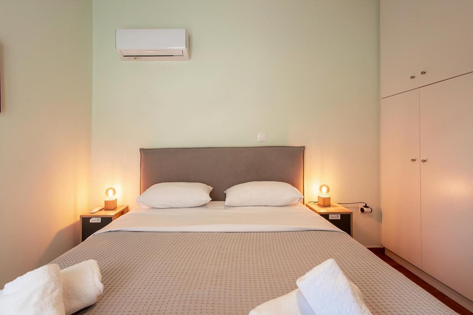 Aris123 By Smart Cozy Suites - Apartments In The Heart Of Athens - 5 Minutes From Metro - Available 24Hr ภายนอก รูปภาพ