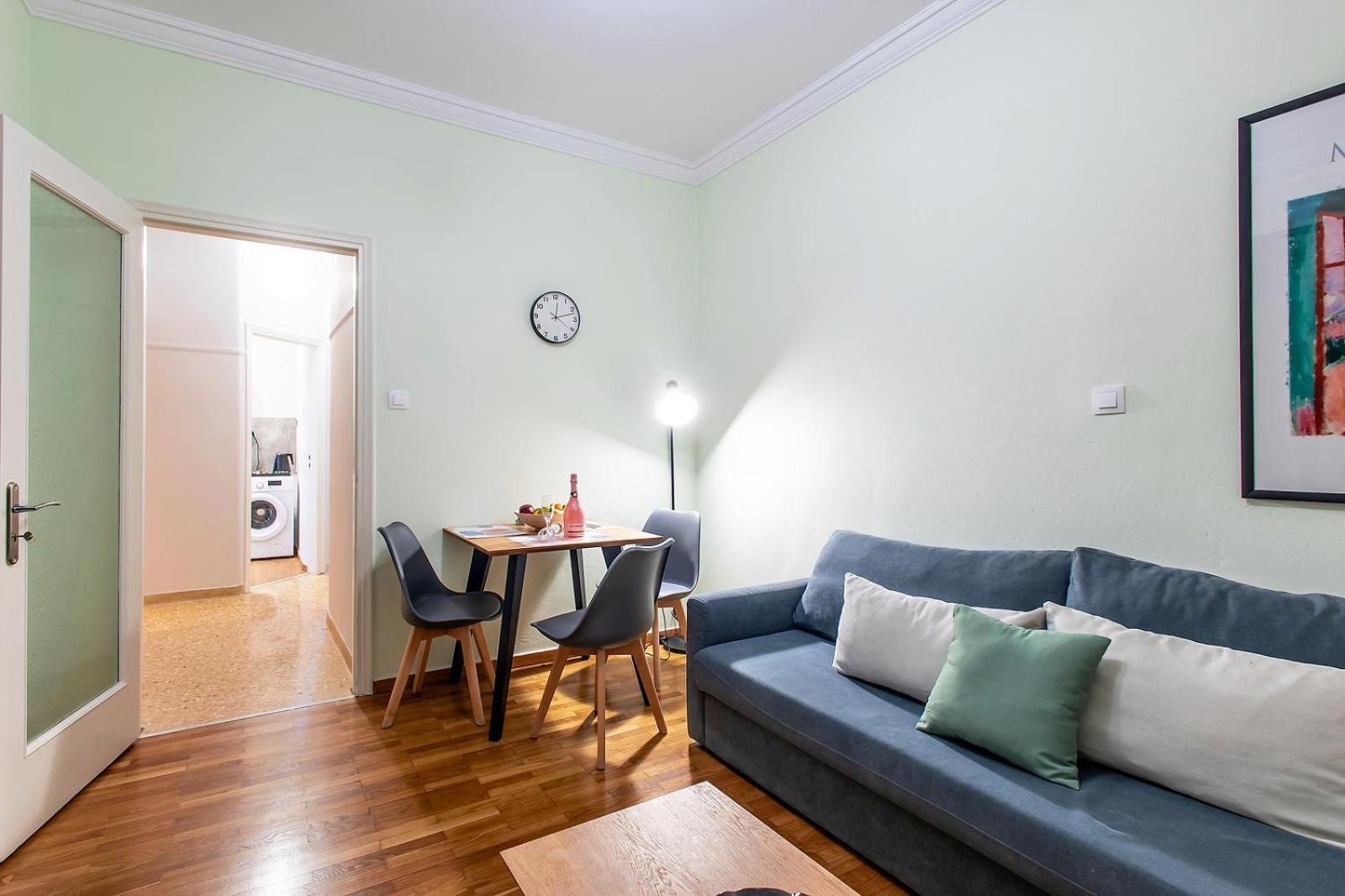 Aris123 By Smart Cozy Suites - Apartments In The Heart Of Athens - 5 Minutes From Metro - Available 24Hr ภายนอก รูปภาพ